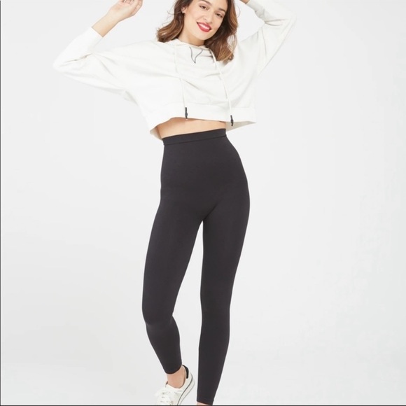 SPANX Pants - Spanx Look At Me Now Cropped Leggings Black Sz Medium